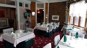 nterior parlor with Victorian decor